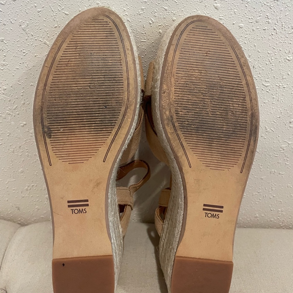 Toms Suede Platform Wedge Sandals - Picture 4 of 16